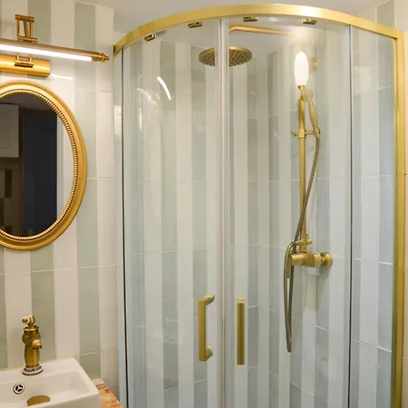 Compact Modern Nice