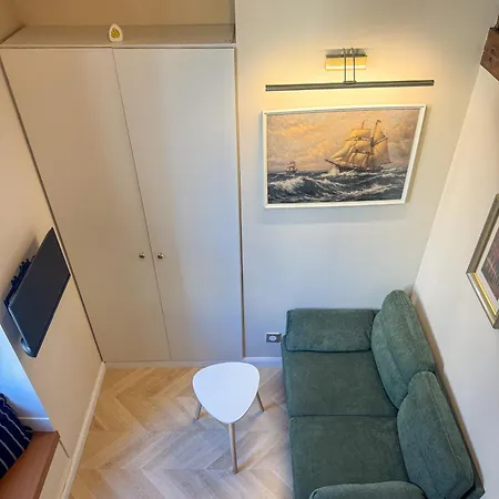 Compact Modern Apartment